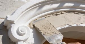 Tynk na sztukaterie: szlachetny wyrób idealny na elementy wnętrza