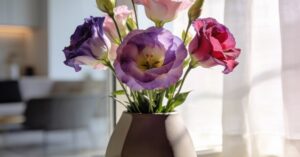 Kwiat eustoma w doniczce: uprawa i pielęgnacja, by pięknie kwitł